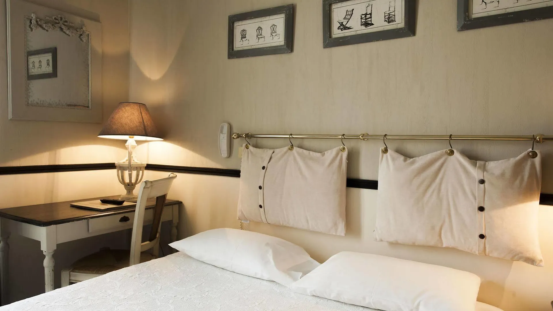 De L'avre Hotel
